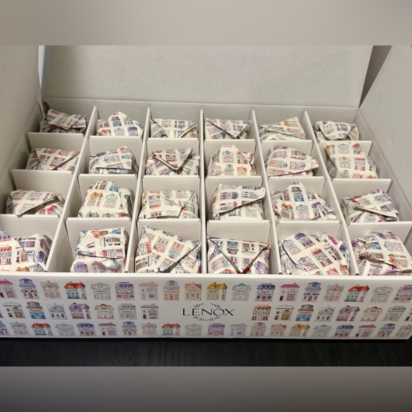 Lenox Spice Village 24-Piece Spice Jar Set - 2025 - New in Box! - Picture 7 of 7